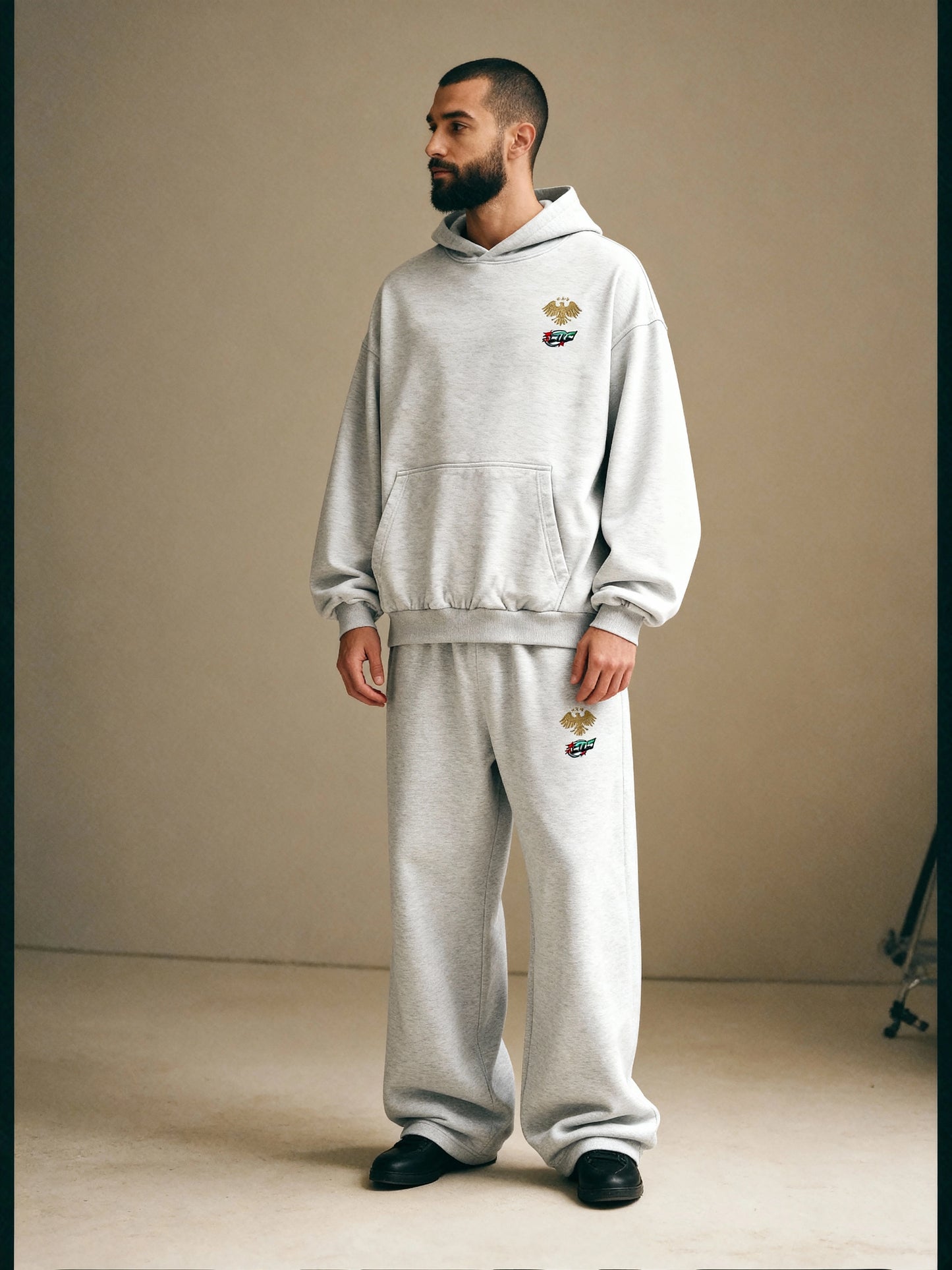 SOS SIGNATURE HOODIE (SLIGHT CROP - SIZE UP)